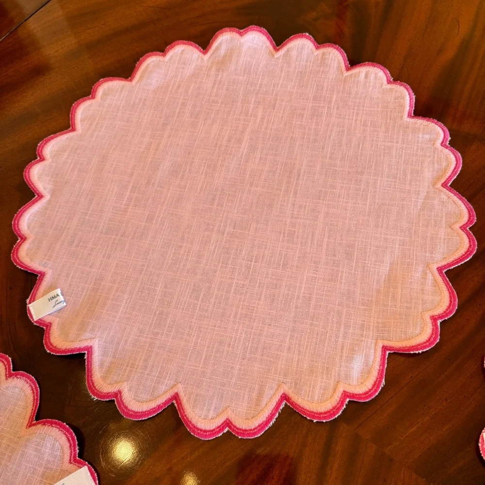 NEW HMA Decor Society Social Pink Linen Scalloped Placemats Set of 4